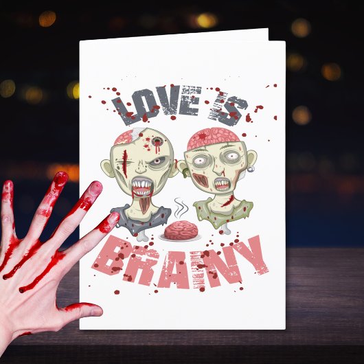 Grappige zombies, liefde is hersenachtig Halloween Kaart