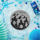 grappige zwarte heksen met een griezelig halloween papieren bordje (Feest)