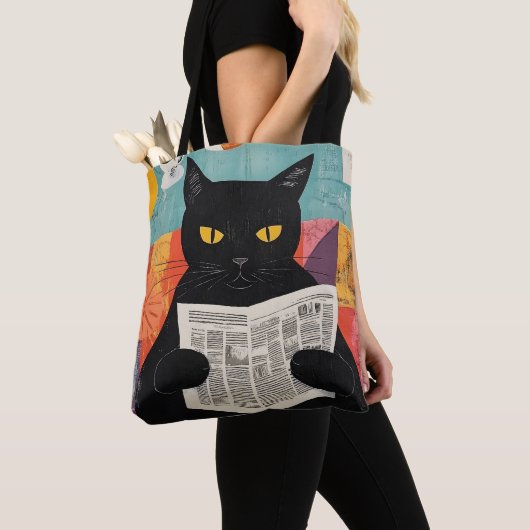 Grappige zwarte kat die krant leest tote bag (Dichtbij)