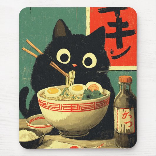 Grappige zwarte kat die Ramen eet Muismat (Voorkant)