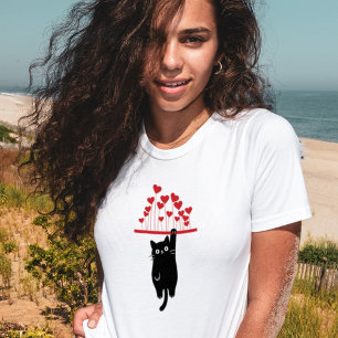 Grappige Zwarte Kat die Valentijnsdag doorbrengt T-shirt