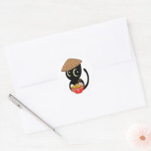 Grappige zwarte kat eet noedels ronde sticker (Envelop)
