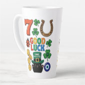 Grappige Zwarte Kat Lucky Charm St. Patrick's Day Latte Mok (Linkerhoek)