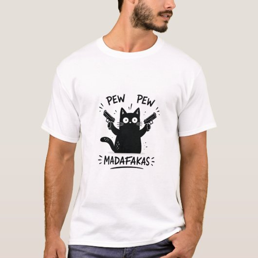 Grappige zwarte kat Pew Pew ontwerp T-shirt (Voorkant)
