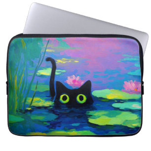 Grappige zwarte kat zwemmen in vijver eigenzinni laptop sleeve