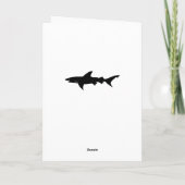 Grappige zwemmer of surfer houden kalme haai aanva kaart (Achterkant)