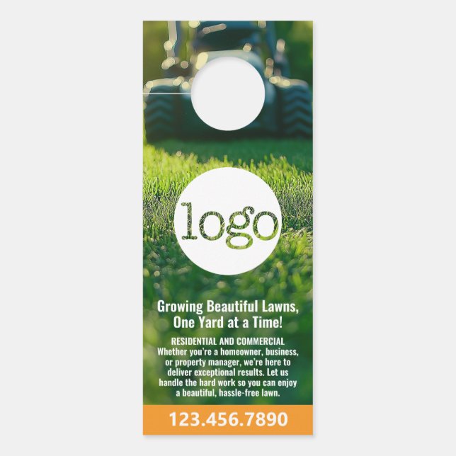 Grasdiensten - Mowing, Edging Landscaping Logo Deurhanger (Voorkant)