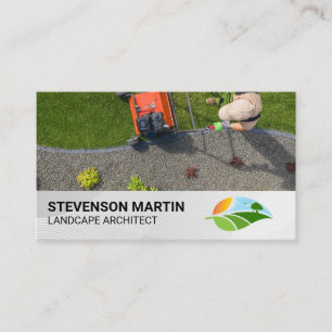 grasmaaien in de tuin   Logo voor landschapsarchit Visitekaartje