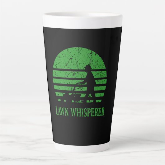 Grasmaaier Lawn Whisperer Tuinman Gift Latte Mok (Voorkant)
