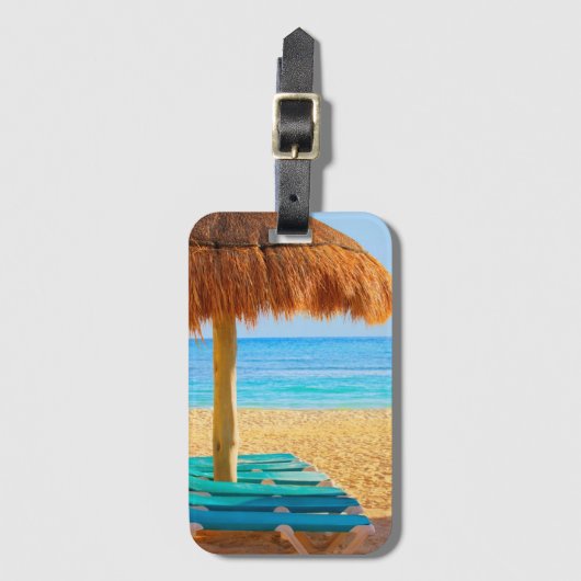 Grass Hut & Loungers on Beach Bagagelabel (Voorkant (verticaal))