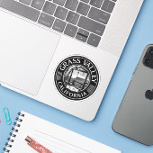 GRASS VALLEY CALIFORNIA - EMPIRE MINE STICKER (Laptop met iPhone)
