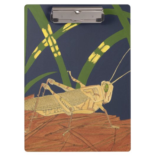 Grasshopping in groene gras op blauwe achtergrond klembord (Voorkant)