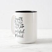 Grateful Heart Jumbo Tweekleurige Koffiemok (Voorkant links)