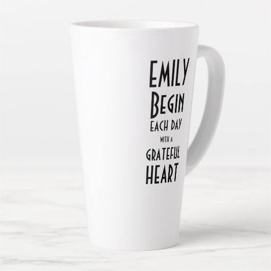 Grateful Heart Quote Monogram Name Tall Latte Mok (Rechterhoek)