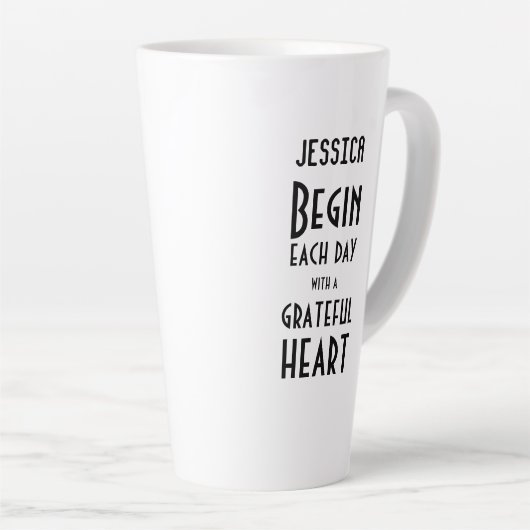 Grateful Heart Quote Monogram Name Tall Latte Mok (Rechterhoek)