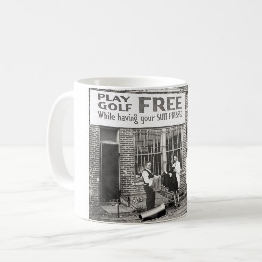 Gratis afspelen (terwijl uw Suit geprikt is) Mok (Voorkant links)