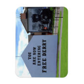 Gratis Derry Corner - Magneet (Verticaal)