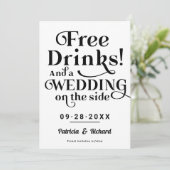 Gratis drankjes grappige informele bruiloft save t kaart (Staand voorkant)