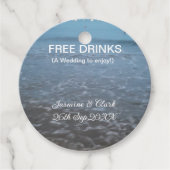 Gratis drinken slaan de datum strand bruiloft toev bedankjes labels (Voorkant)
