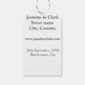 Gratis drinken slaan de datum strand bruiloft toev cadeaulabel (Achterkant)