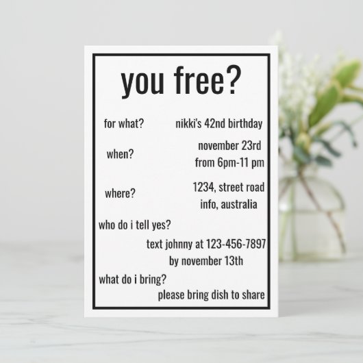 Gratis? Grappig Eenvoudige Birthday Minimalist Cus Kaart (Staand voorkant)