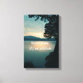 Gratis: Het is een Attitude Quote Canvas Afdruk (Voorkant)