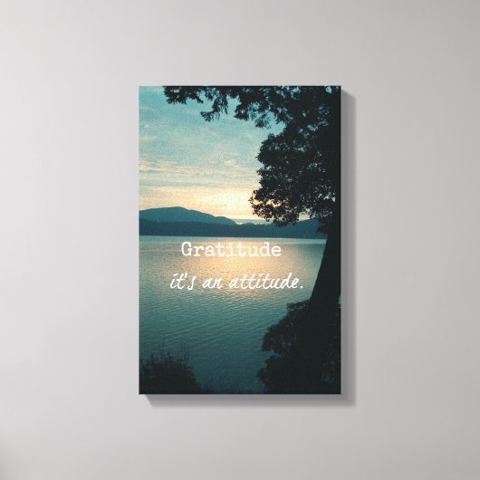 Gratis: Het is een Attitude Quote Canvas Afdruk (Voorkant)