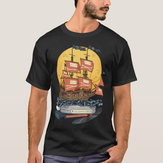 Gratis internet. Piratenschip. T-shirt (Voorkant)