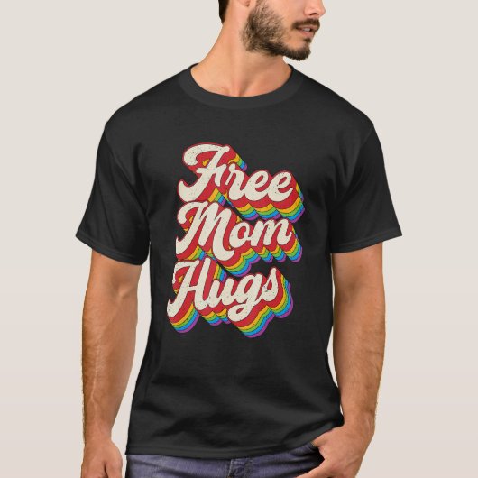 Gratis mam Hugs Rainbow Heart Lgbt Pride Month 2 T-shirt (Voorkant)