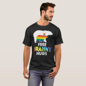 Gratis oma knuffels regenboog Beer lgbt pride gay T-shirt (Voorkant volledig)