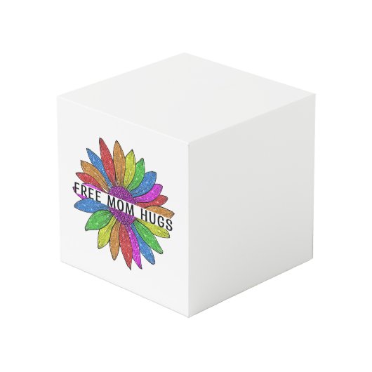 Gratis ondersteuning voor mama Hugs LGBTQIA+ Pride Kubus (Voorkant hoekig)