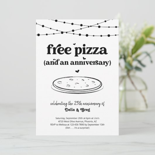 Gratis Pizza Funny Jubileum Feestuitnodiging Kaart (Staand voorkant)