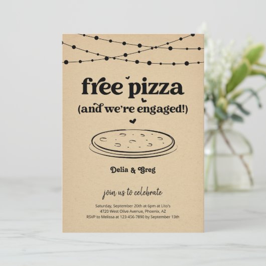 Gratis Pizza Grappig Verlovingsfeest Uitnodiging (Staand voorkant)
