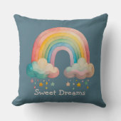 Gratis Speelse Pastel Regenboog in Wolken Kussen (Voorkant)