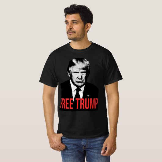 Gratis Trump Mugshot Foto Afbeelding Donald Trump  T-shirt (Voorkant volledig)