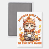 Gratitude & Cozy Vibes – Autumn Cat with Hot Drink Magneet (Voorkant / Achterkant)