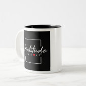 Gratitude is Love Multiplied Tweekleurige Koffiemok (Voorkant links)