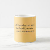 Gratitude Remains: Every Rhythm of Life Gratitude Magische Mok (Center)