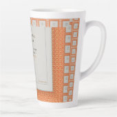 Gratitude Remains: Stillness Holds Gratitude Every Latte Mok (Rechts)