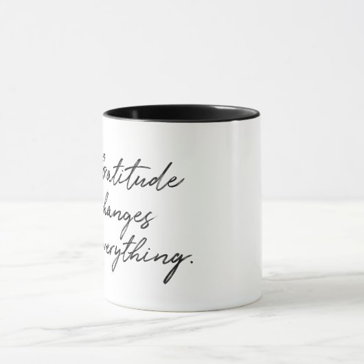 Gratitude verandert alles in Typografie Mok (Midden)