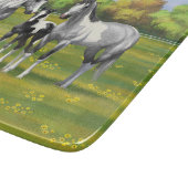 Grauwe dappel verfpaarden in zomerdeeg snijplank (Hoek)