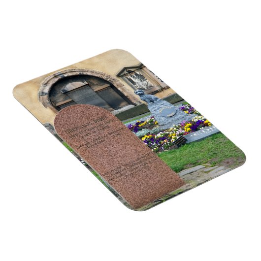 Grave en shrine to Bobby in Greyfriars Kirkyard Magneet (Rechterzijde)