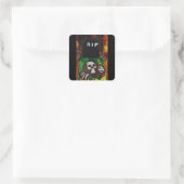 Grave in brand vierkante sticker (Tas)