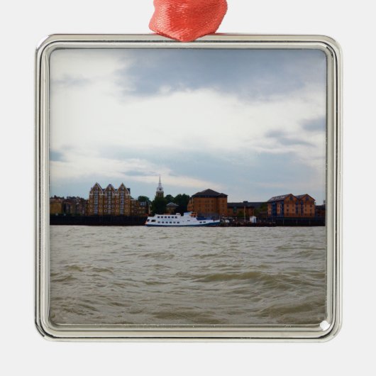 Gravesend in Kent. Metalen Ornament (Voorkant)
