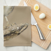 Graveuil op een Cholla Rib Theedoek (Quarter Fold)
