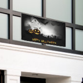 Graveyard, Ghost, Pumpkins en Bats Halloween Spandoek (Buitenkant Gebouw)