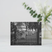 Graveyard Greetings. - BRIEFKAART 1 (Staand voorkant)