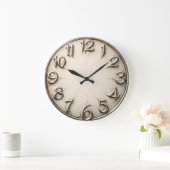 Gravitational Drift — Surreal Distorted Numeral Grote Klok (Huis)