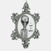 Gray Alien, ik wil geloven Tin Sneeuwvlok Ornament (Links)