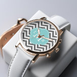 Gray and Mint Zigzags Monogram Horloge<br><div class="desc">Het elegante horlogeontwerp van de elegant en van de kicker kenmerkt een modern zigzags patroon,  een elegant quatrefoil of klaver gevormd lijst,  en een monogram met drie letters.</div>